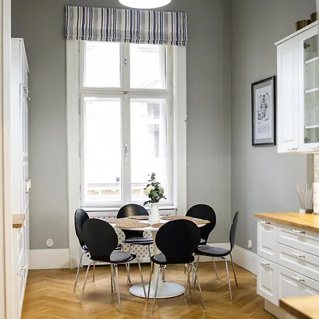 Apartment Spacious Victorian By Grand Boulevard Budapest