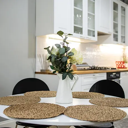 Spacious Victorian By Grand Boulevard Appartement *