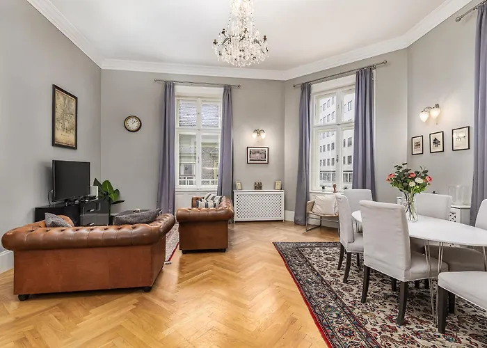 Spacious Victorian By Grand Boulevard Appartement Budapest